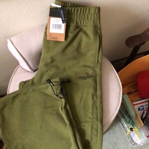 The North Face Olive Sweatpants new with tags